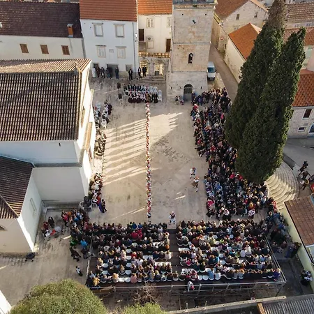 2 Bedroom Lovely In * Vela Luka