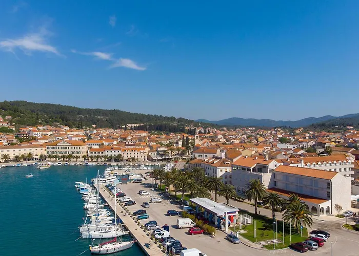 Apartman 2 Bedroom Lovely In *