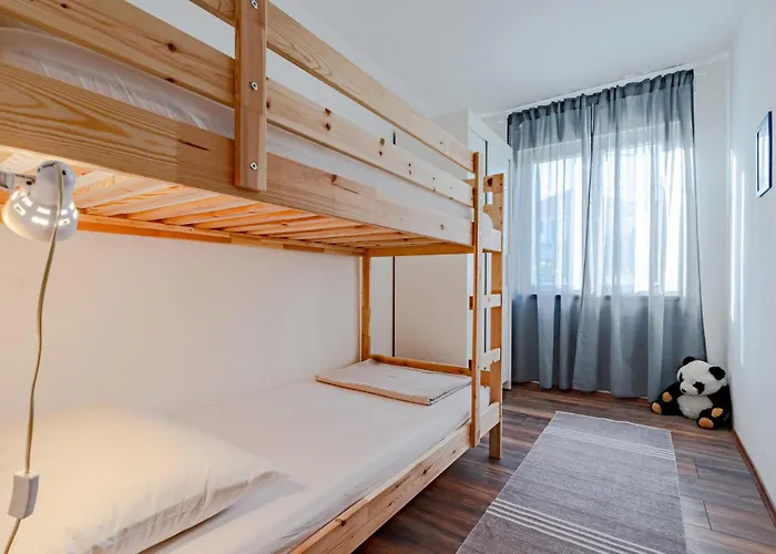 Apartman 2 Bedroom Lovely In *