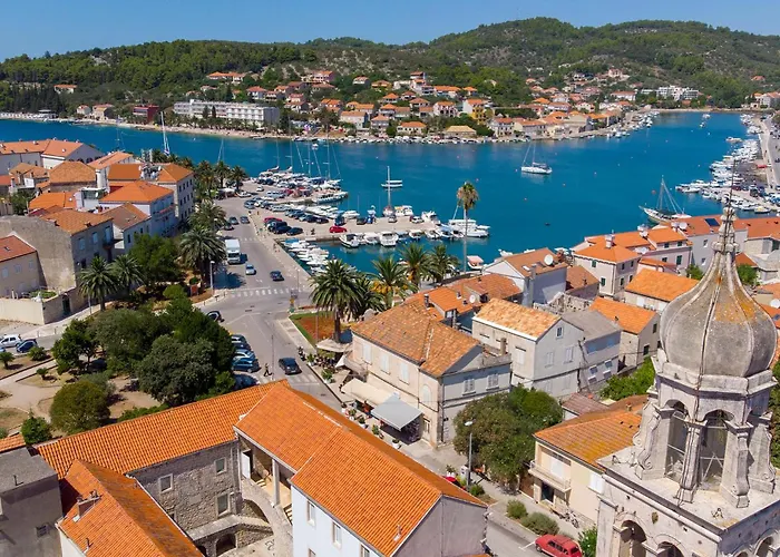 Apartman 2 Bedroom Lovely In Vela Luka